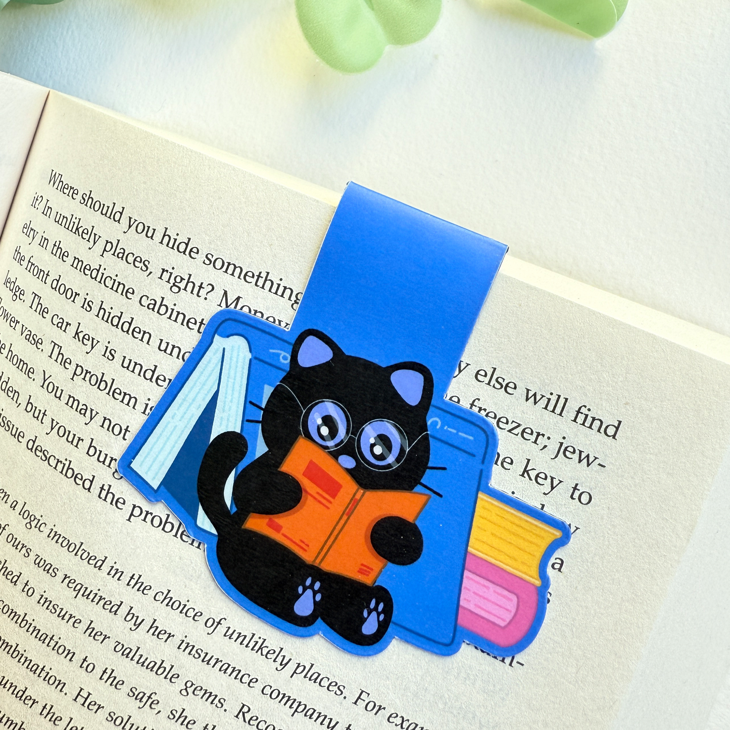 Tomo Cat - Adorable Black Cat Reading Magnetic Bookmark - Cat Magnetic Bookmark